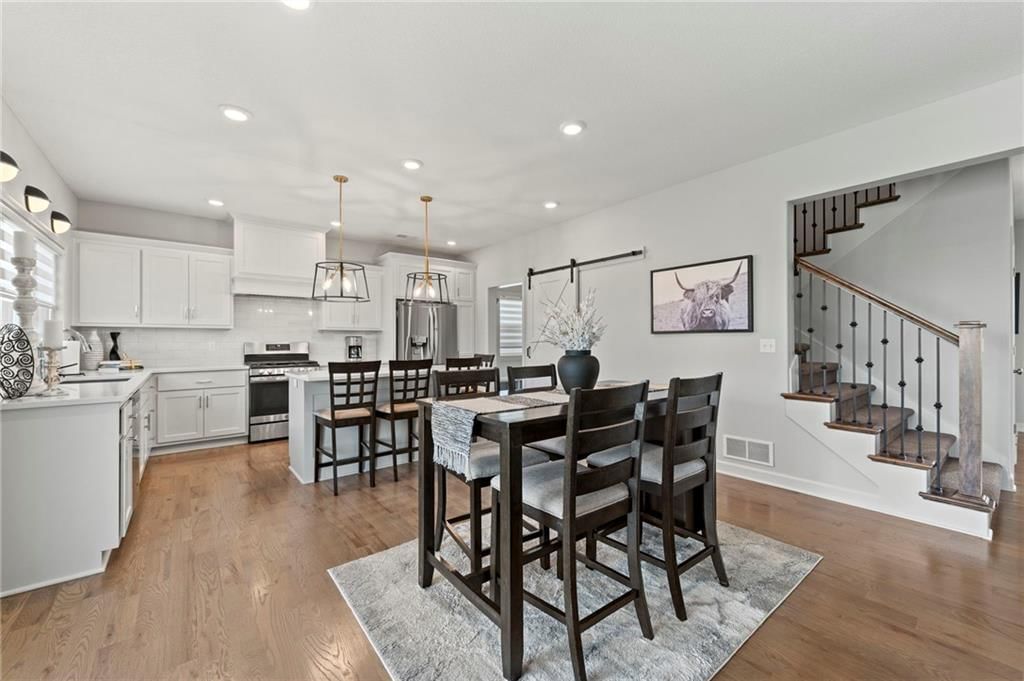 9416 N Cosby Avenue — photo 2