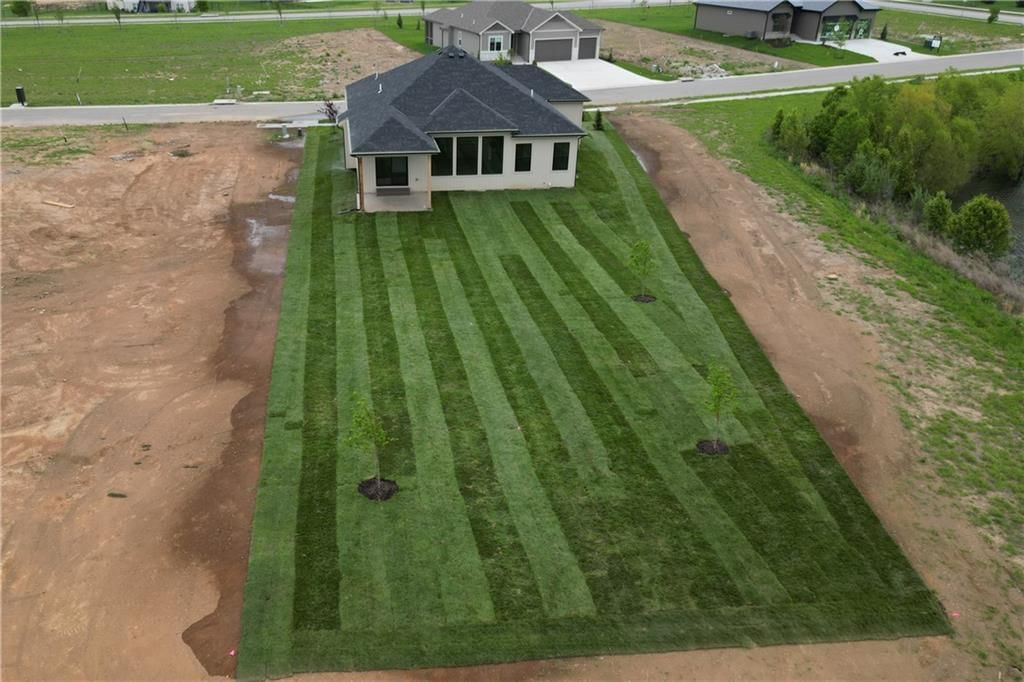 8005 SE Hoot Owl Street — photo 32