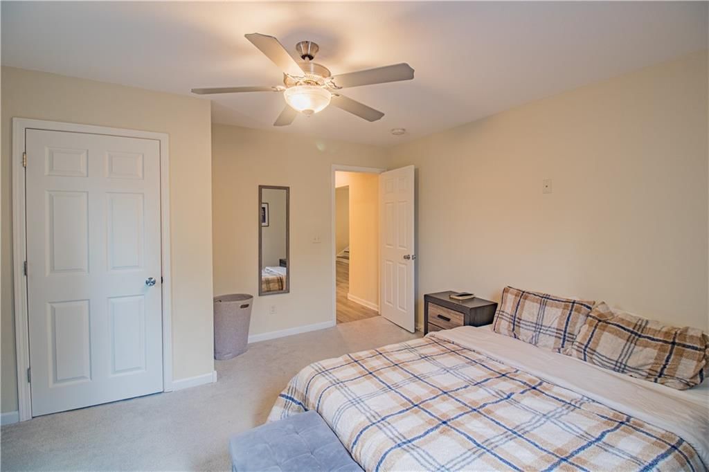 813 E 16th Street — photo 16