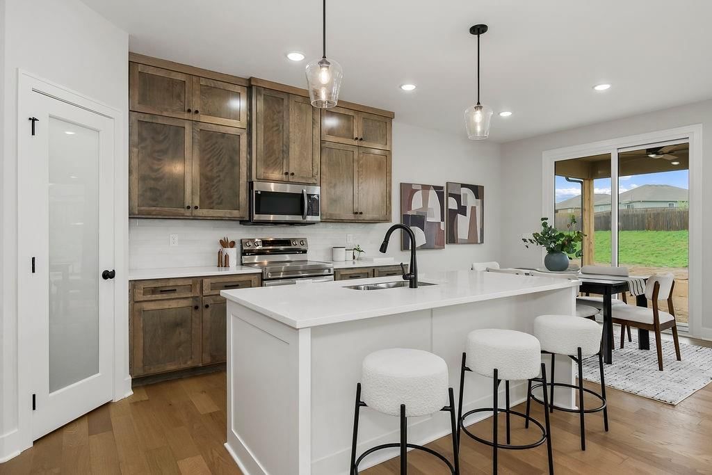 620 Jensen Court — photo 8