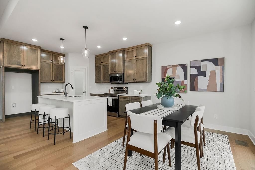 620 Jensen Court — photo 12