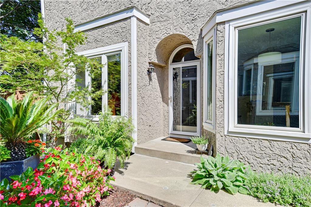 12656 Barkley Street, Overland Park, KS