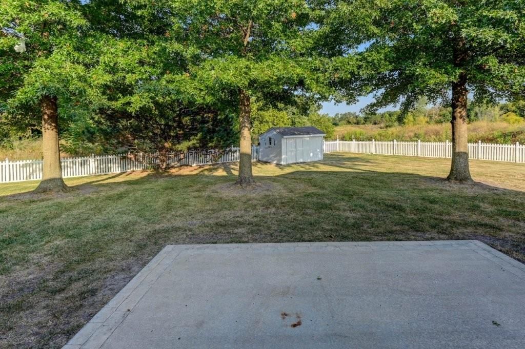 Photo 11 of 49 - 1701 Willow Drive