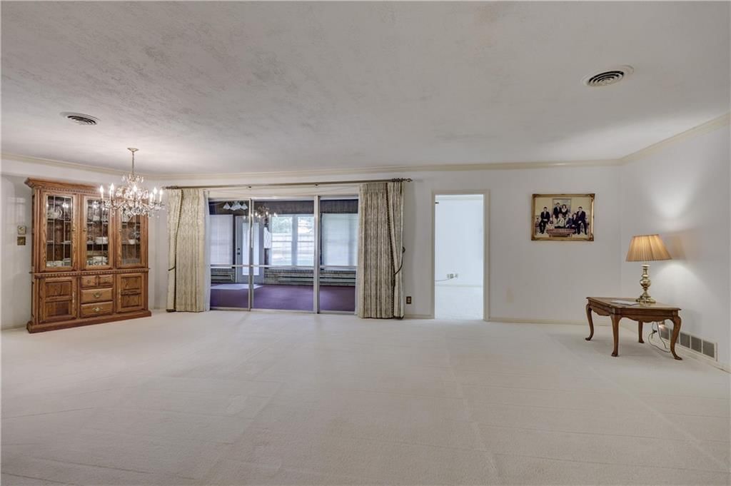 710 Village Drive — photo 7