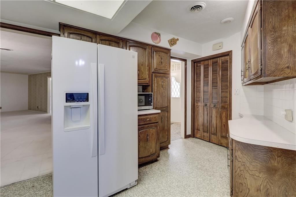 710 Village Drive — photo 15