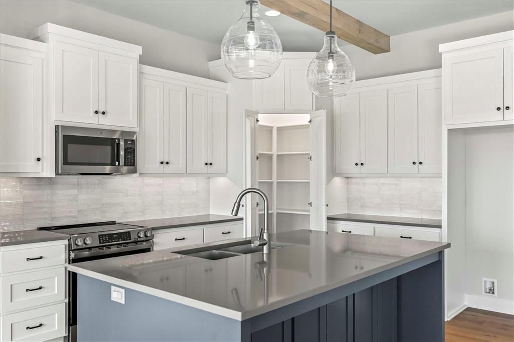 Photo 7 of 33 - 15383 W 161st Street