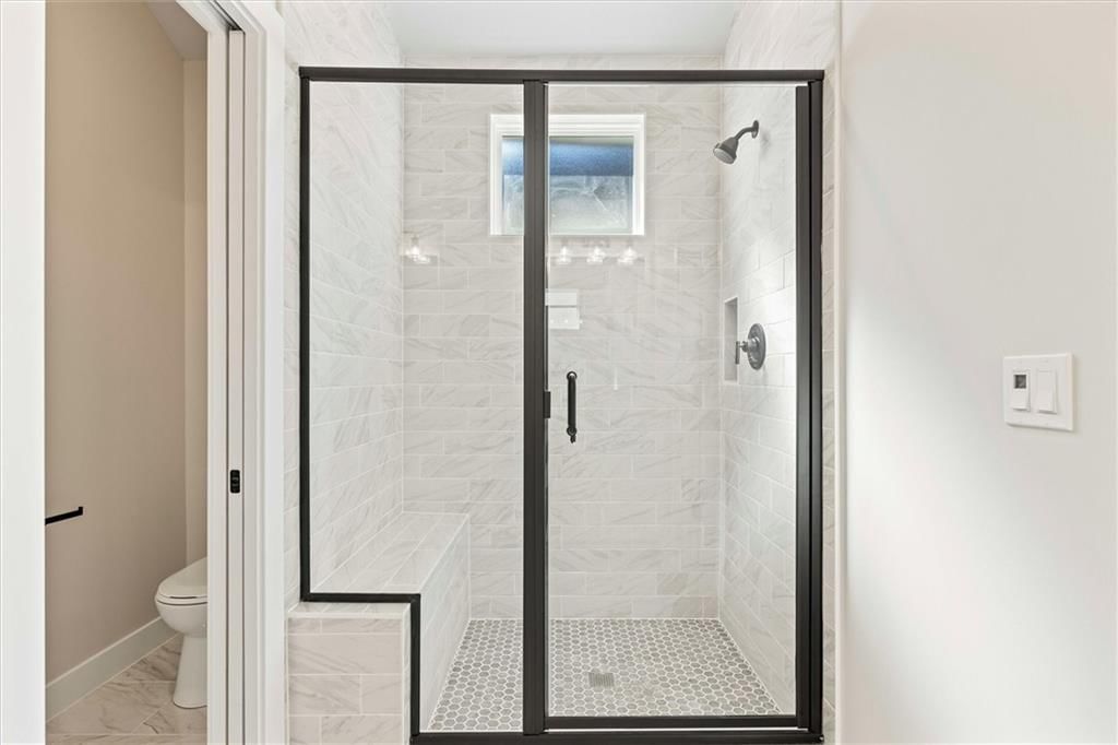 Photo 14 of 33 - 15383 W 161st Street