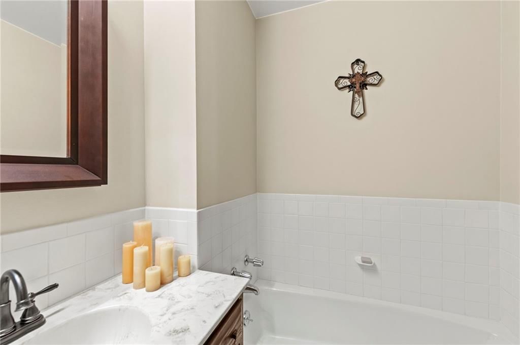 1202 Southwind Drive — photo 32