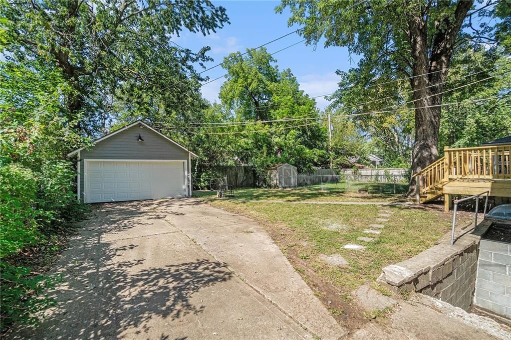 5630 Woodland Avenue — photo 3