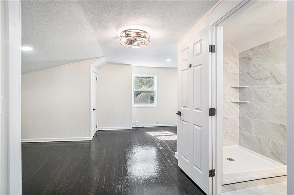 5630 Woodland Avenue — photo 13
