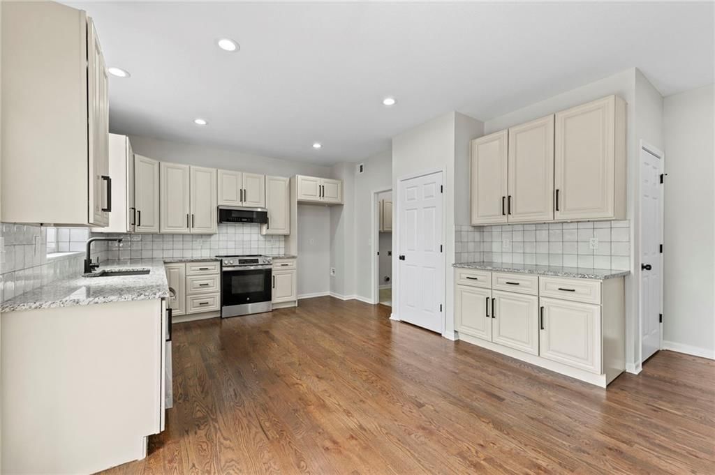 23509 W 93rd Street — photo 25