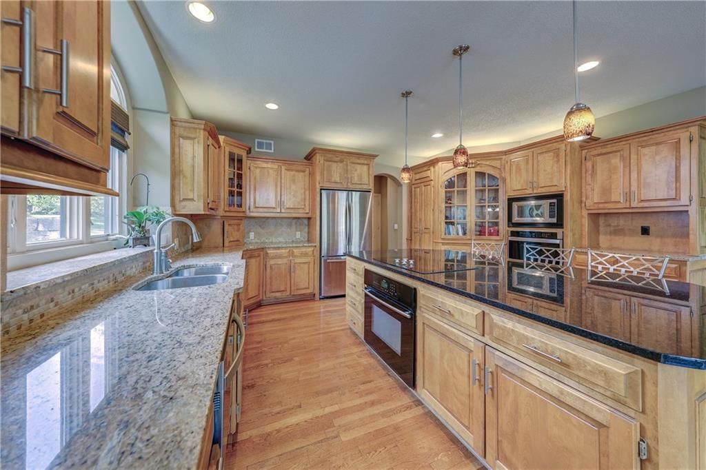20415 W 88th Terrace — photo 7