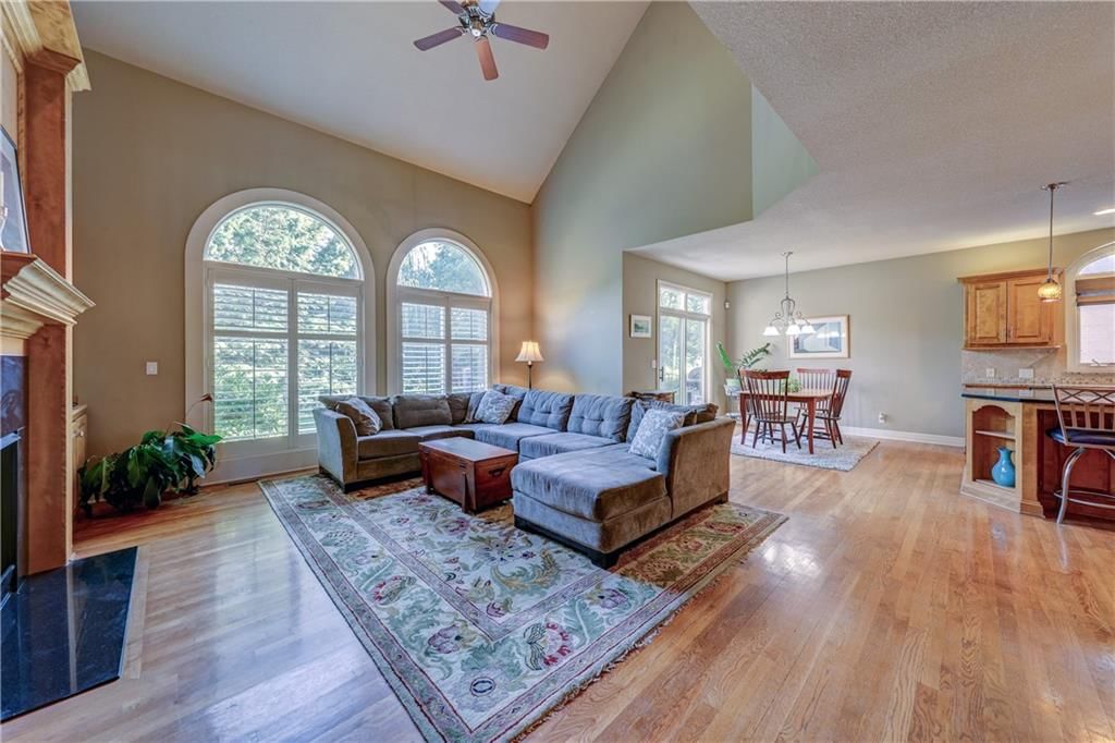 20415 W 88th Terrace — photo 9