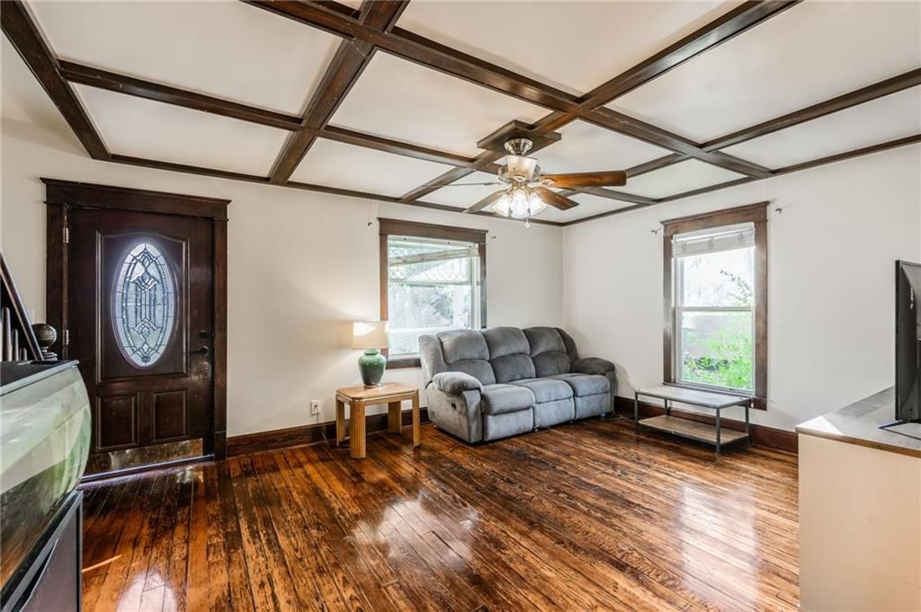 104 W Pine Street — photo 10