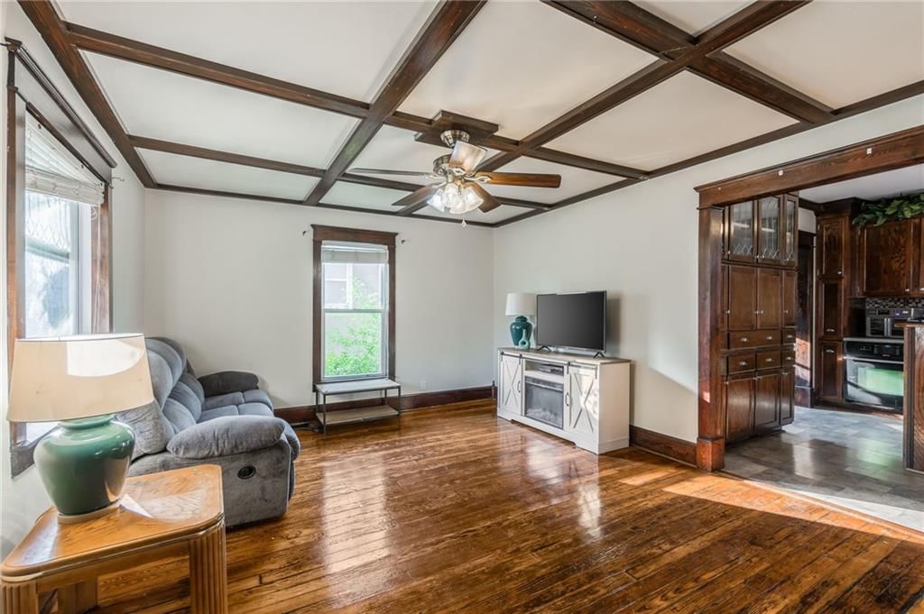 104 W Pine Street — photo 11
