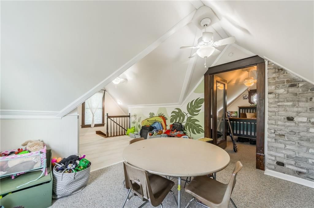 104 W Pine Street — photo 38