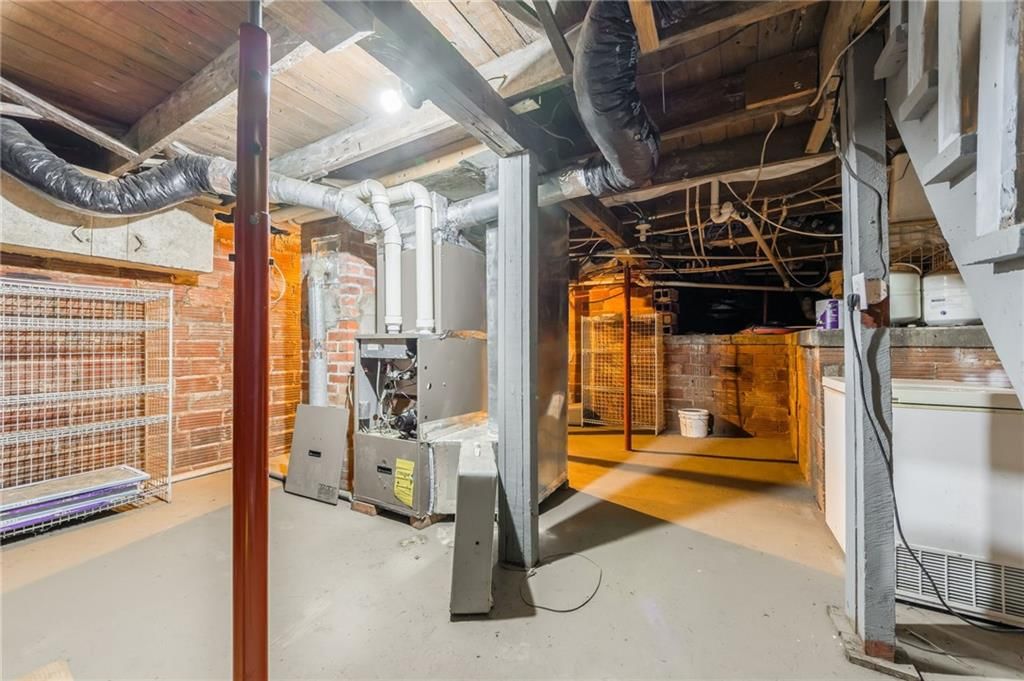 104 W Pine Street — photo 41