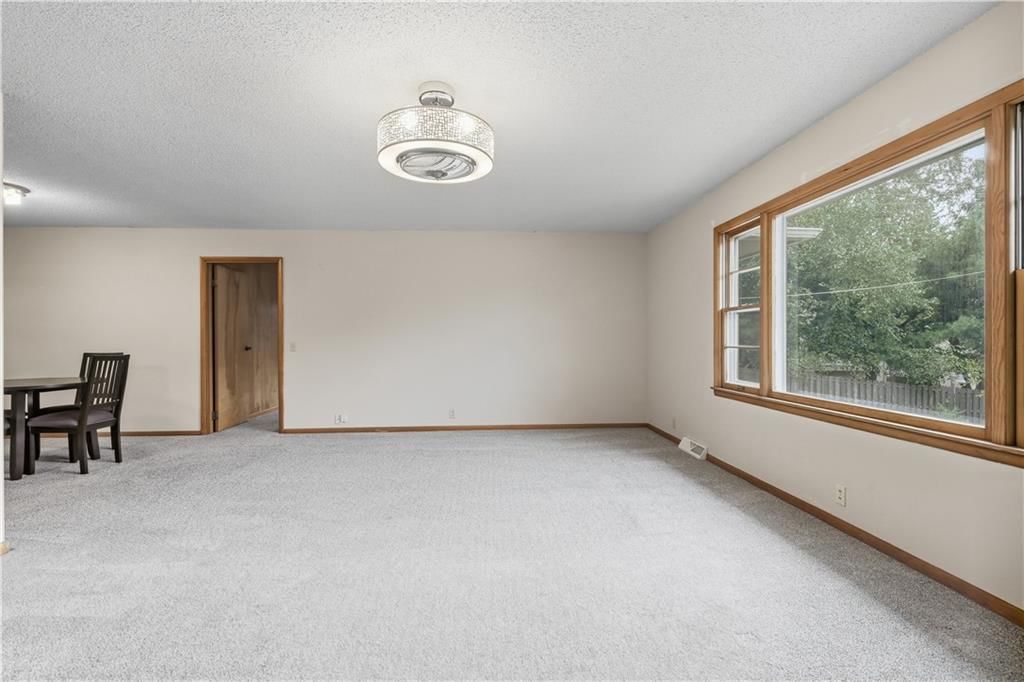 610 NW North Shore Drive — photo 6