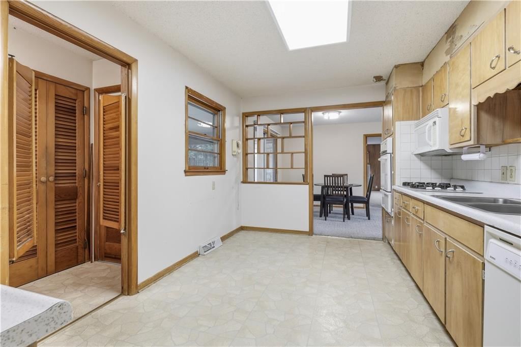 610 NW North Shore Drive — photo 10
