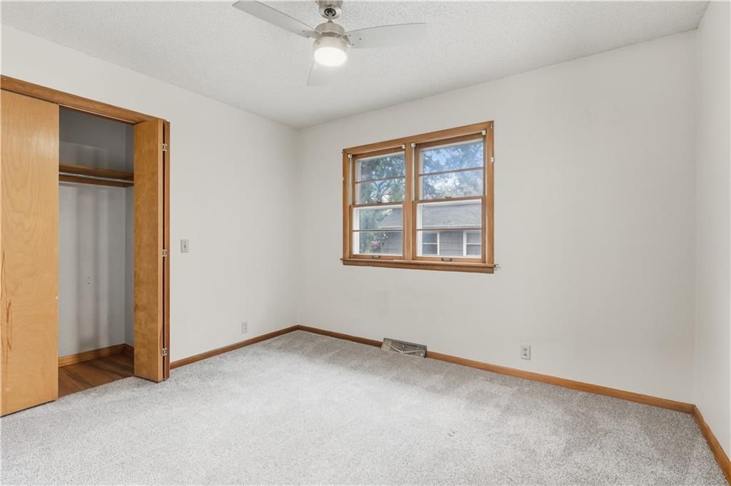 610 NW North Shore Drive — photo 25