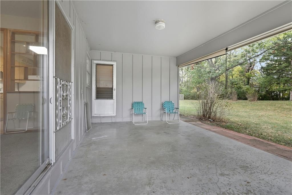 610 NW North Shore Drive — photo 35