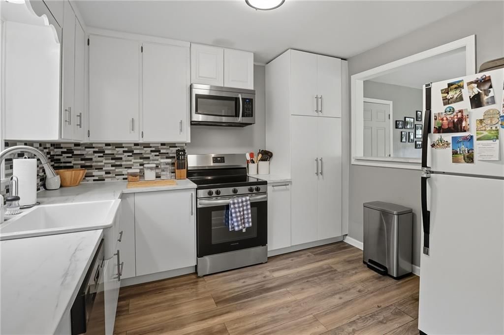 6708 N Grand Avenue — photo 11