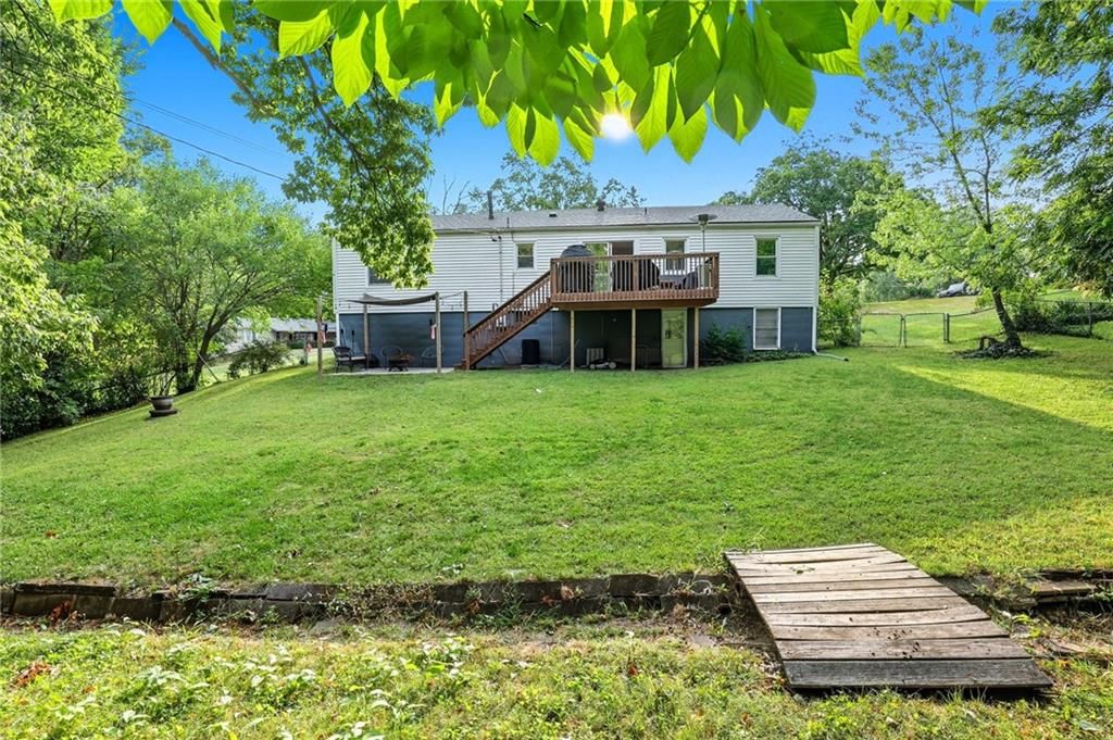 6708 N Grand Avenue — photo 22