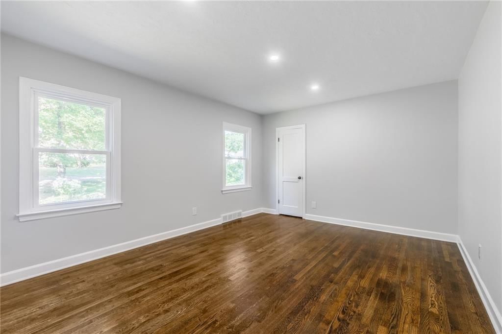 10305 E 70th Terrace — photo 13