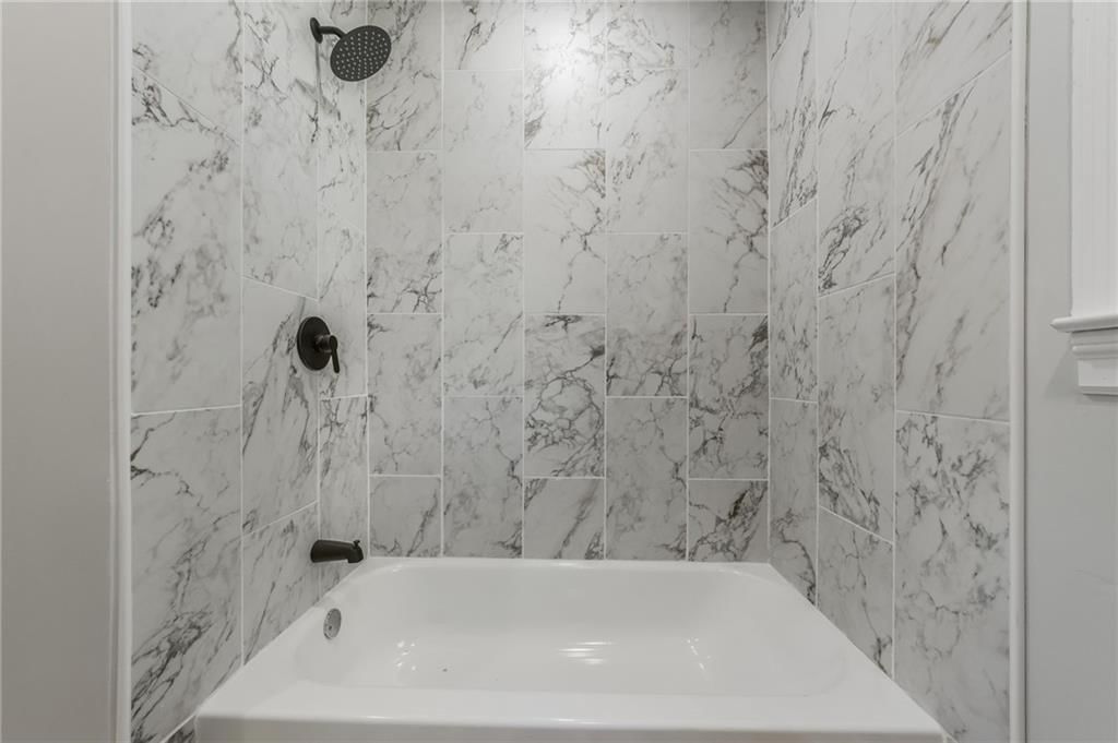 10305 E 70th Terrace — photo 16