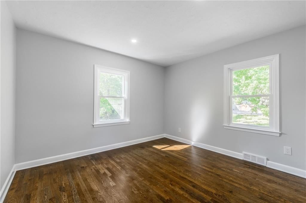 10305 E 70th Terrace — photo 17
