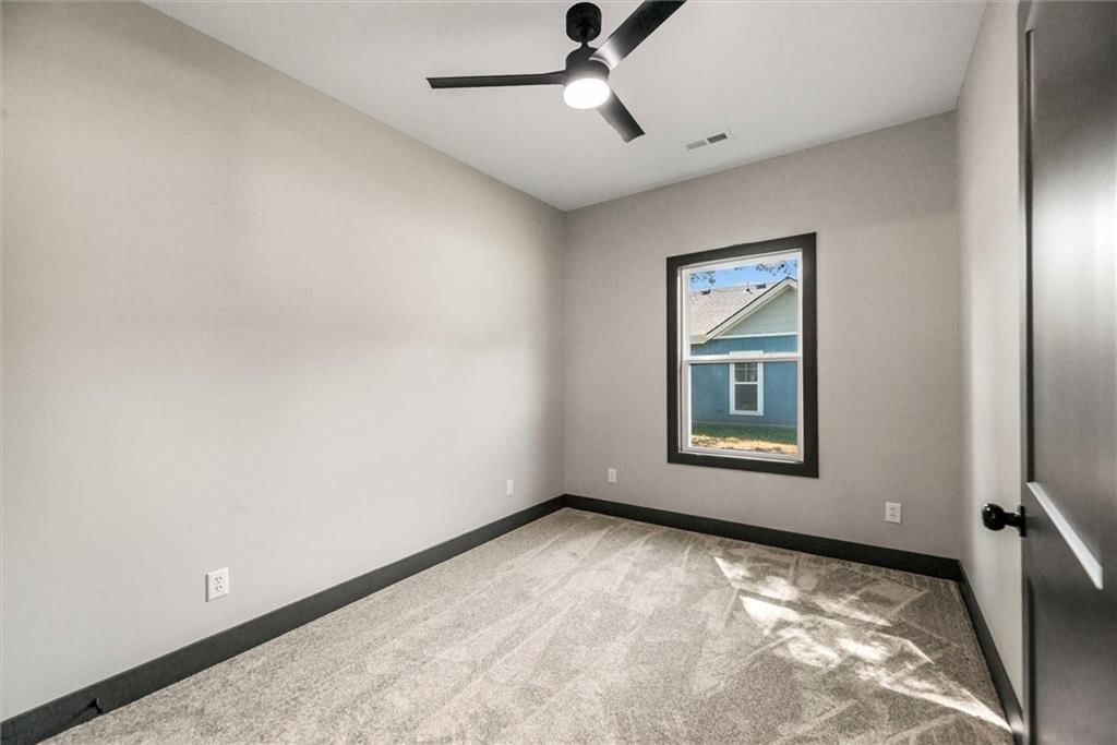 708 N Main Street — photo 13