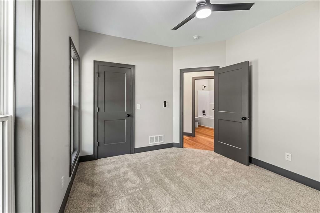 708 N Main Street — photo 16