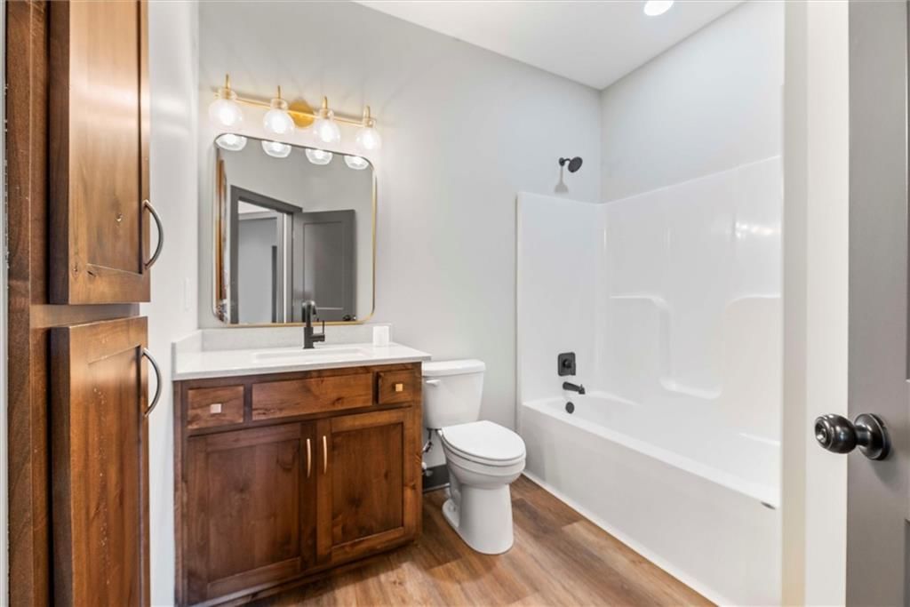 708 N Main Street — photo 17