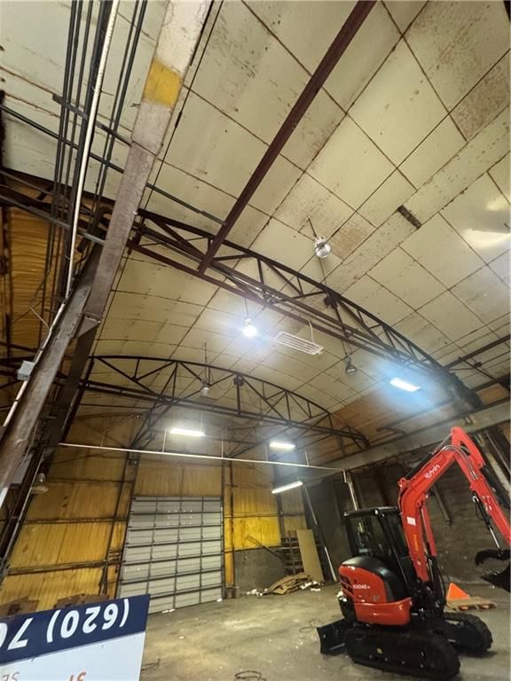 118 S Locust Street — photo 4