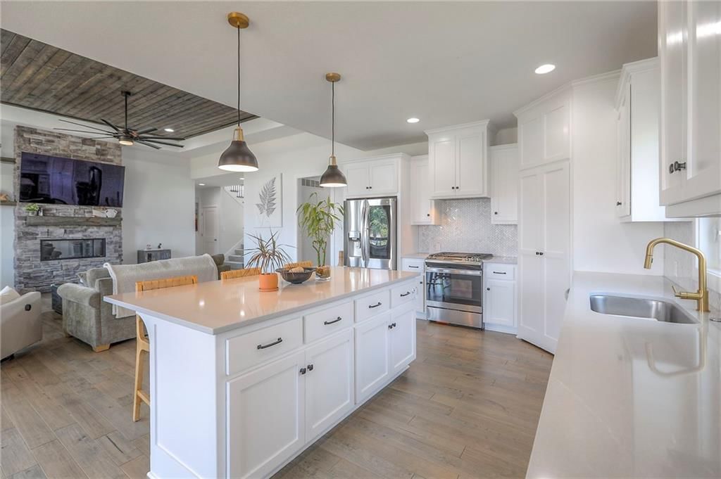 Photo 15 of 58 - 24976 W 87th Street