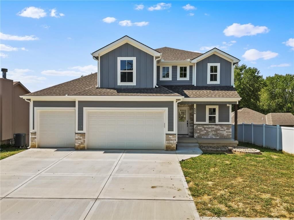 606 Patrick Drive, Excelsior Springs, MO