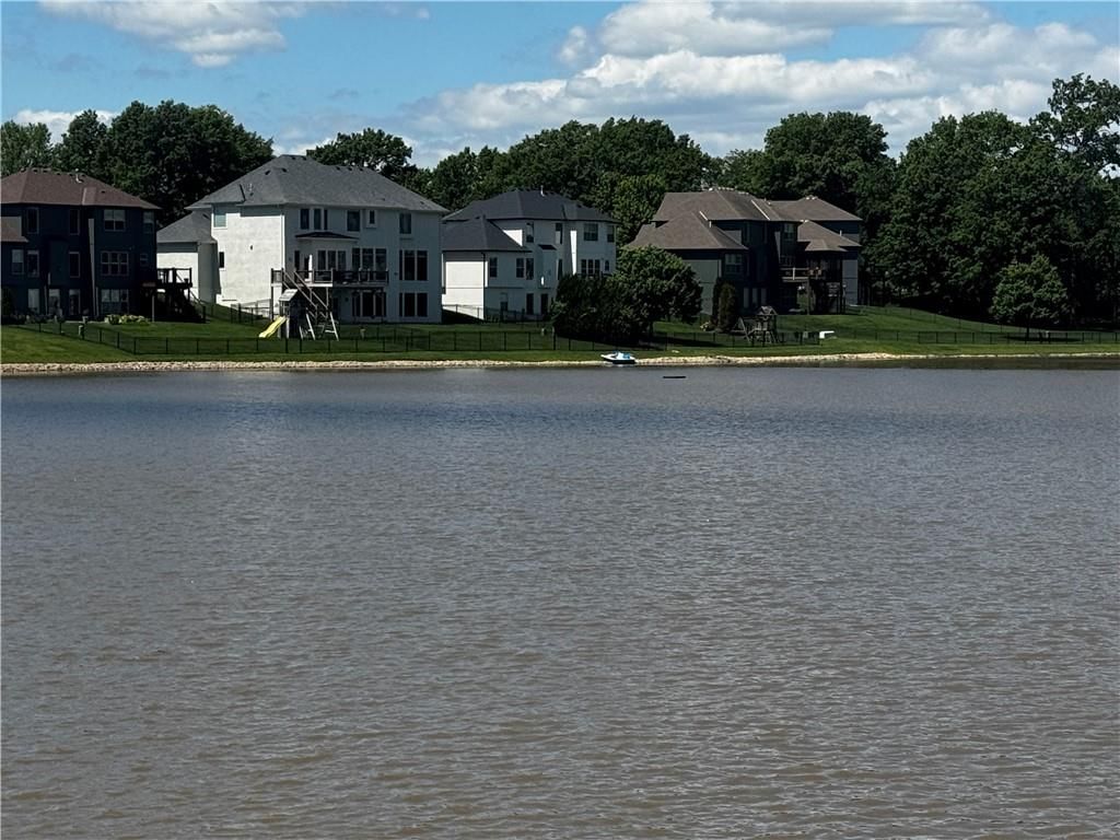Cayhill Lot 216 Larson Avenue — photo 5