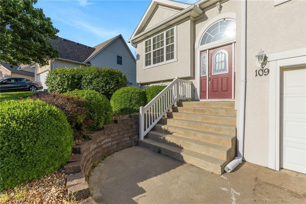 109 Deerfield Drive — photo 3