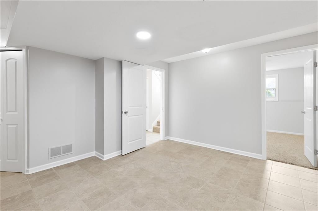 109 Deerfield Drive — photo 29