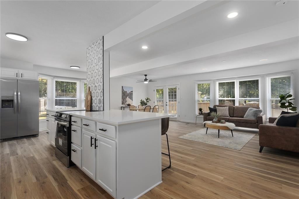 12801 Winchester Avenue — photo 3