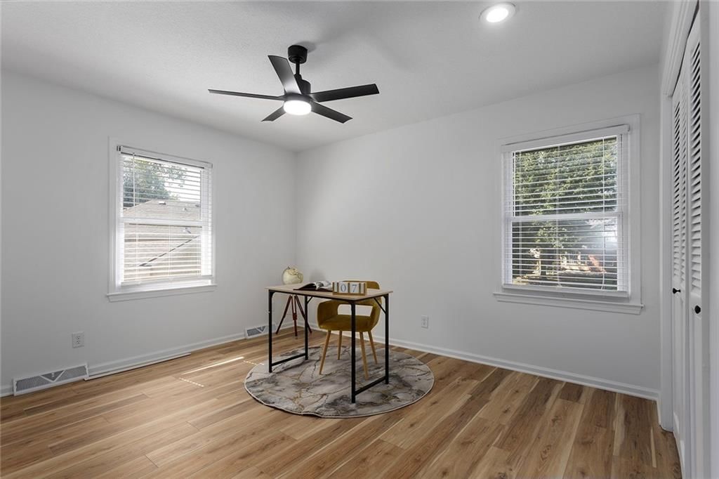 12801 Winchester Avenue — photo 16