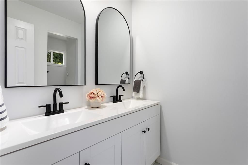 12801 Winchester Avenue — photo 19