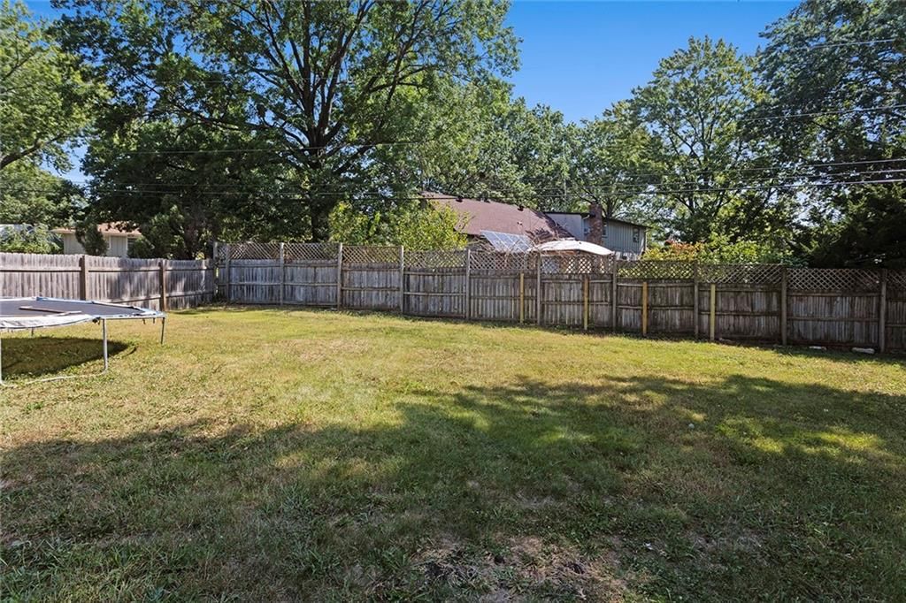 12801 Winchester Avenue — photo 28