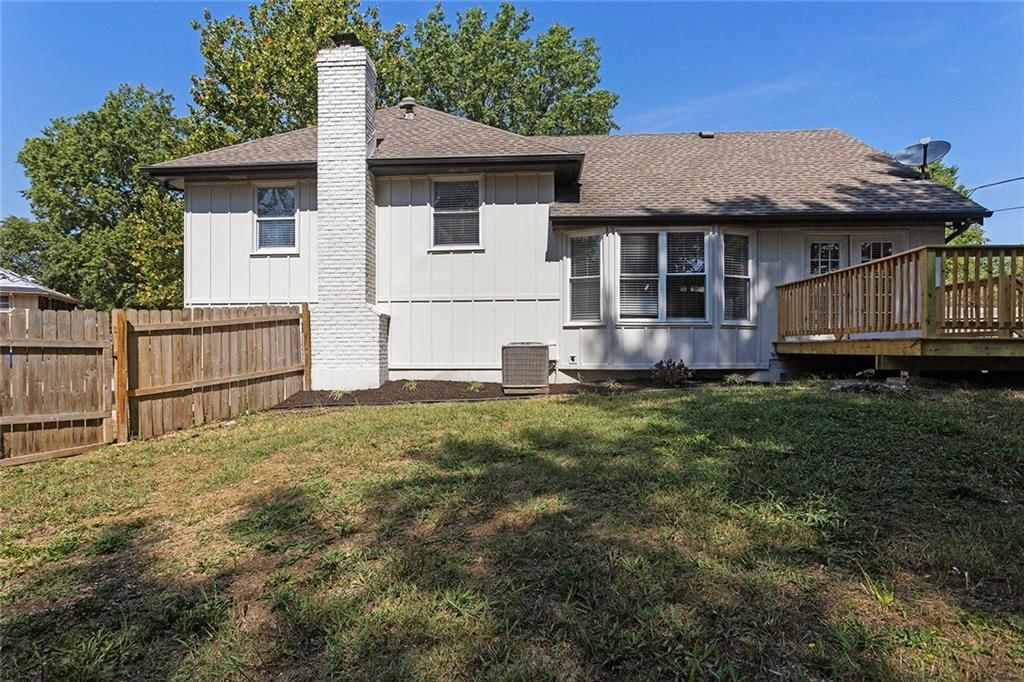 12801 Winchester Avenue — photo 30
