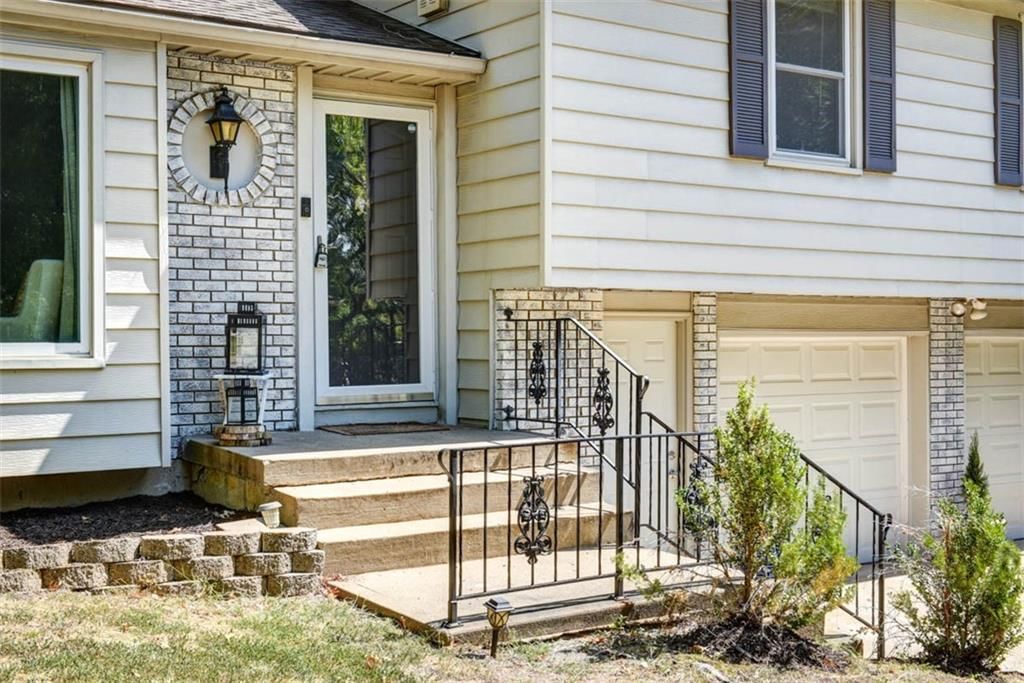 3625 N Walnut Street — photo 2
