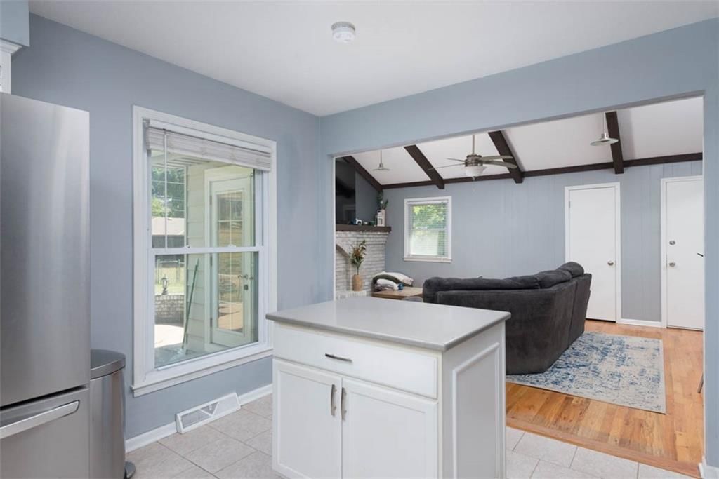 3625 N Walnut Street — photo 13