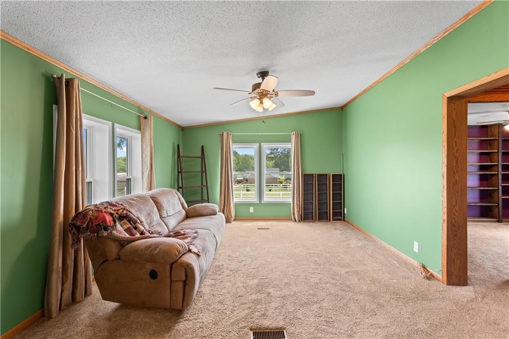 15038 Fairmount Road — photo 17
