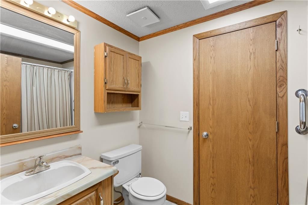 15038 Fairmount Road — photo 21