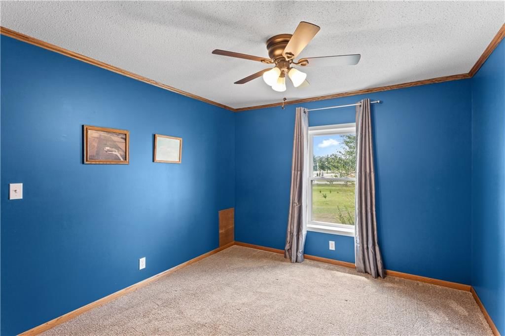 15038 Fairmount Road — photo 25