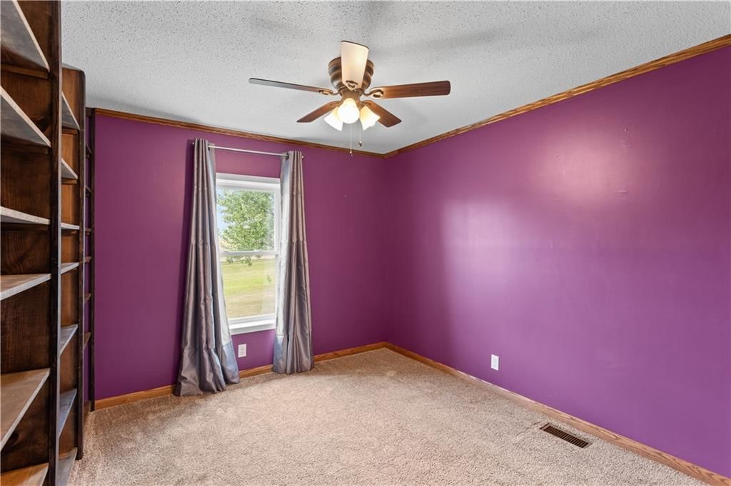 15038 Fairmount Road — photo 27
